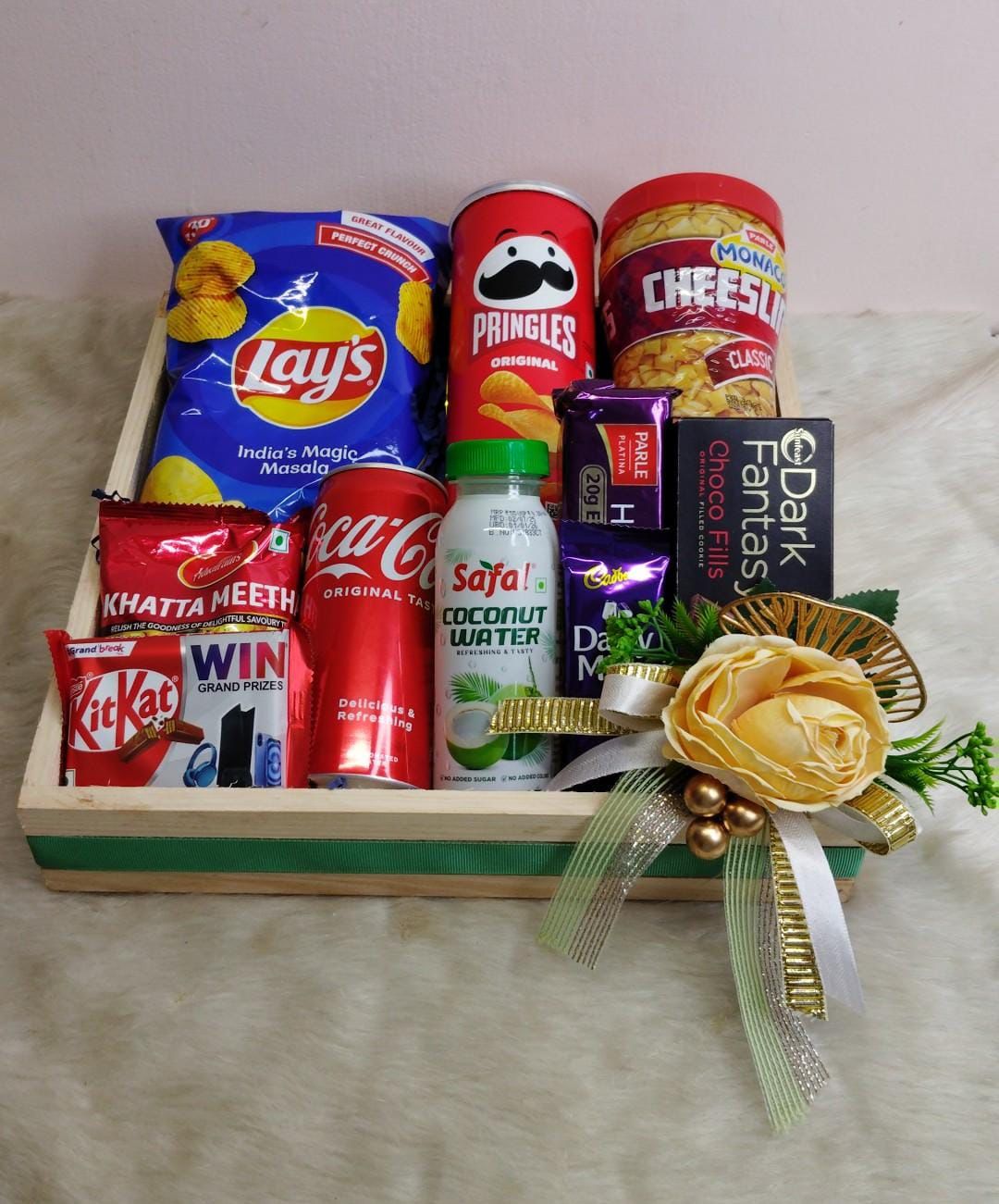 Munch & Refresh Hamper