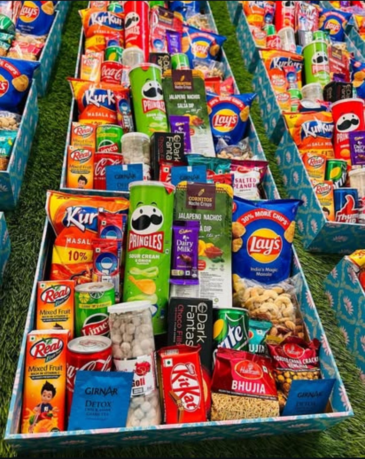 Munch & Sip Luxury Hamper