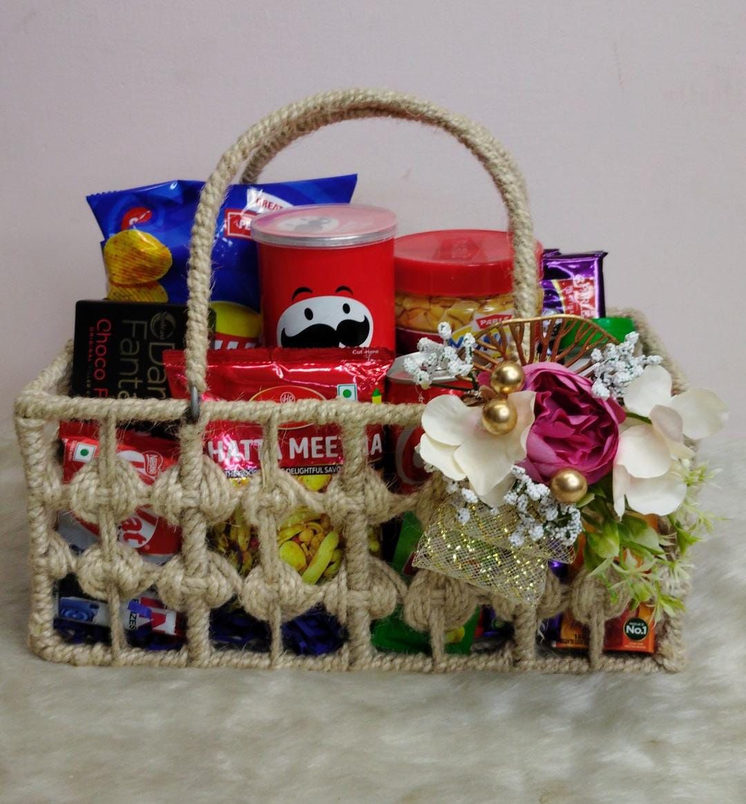 Stay-in Comfort Hamper